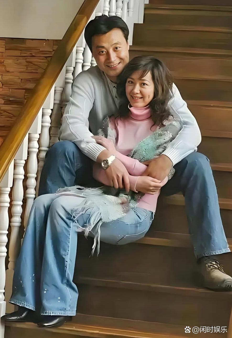 追了十多年的剧，居然没看出他们是夫妻