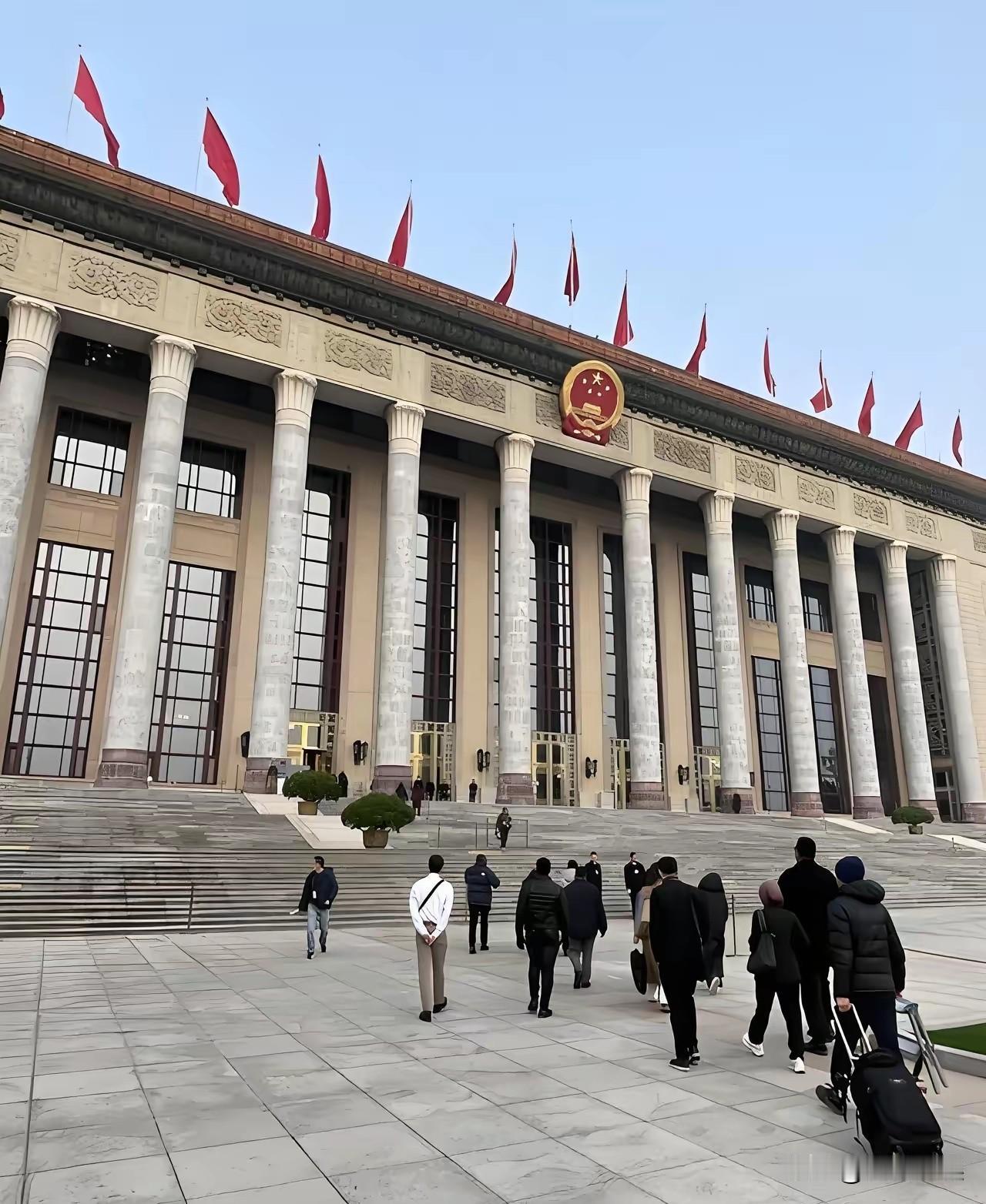美媒：这次访华，才知道中国有多先进！​这次访华代表团实地走访之后，很多美国媒体