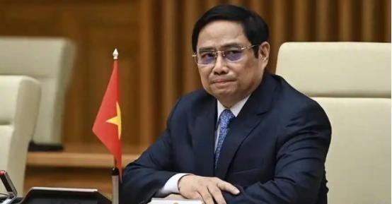 越南突然向中国提出要借钱修铁路？这可不是小数目，整整83亿美元！更有意思的是，这