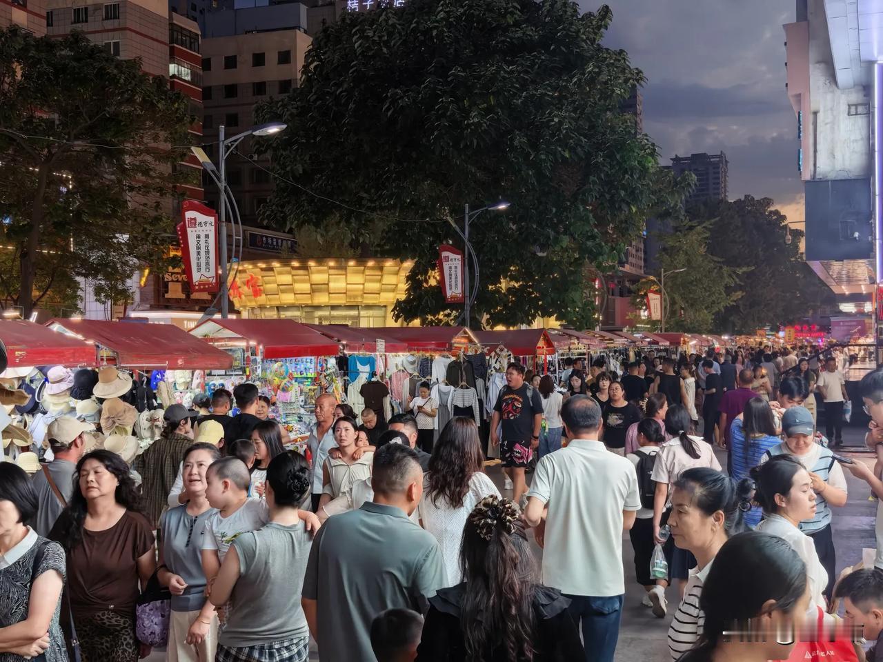 呼和浩特人第一次来兰州，不负责任的简单对比一下两个省会（首府）城市的特点，如有不