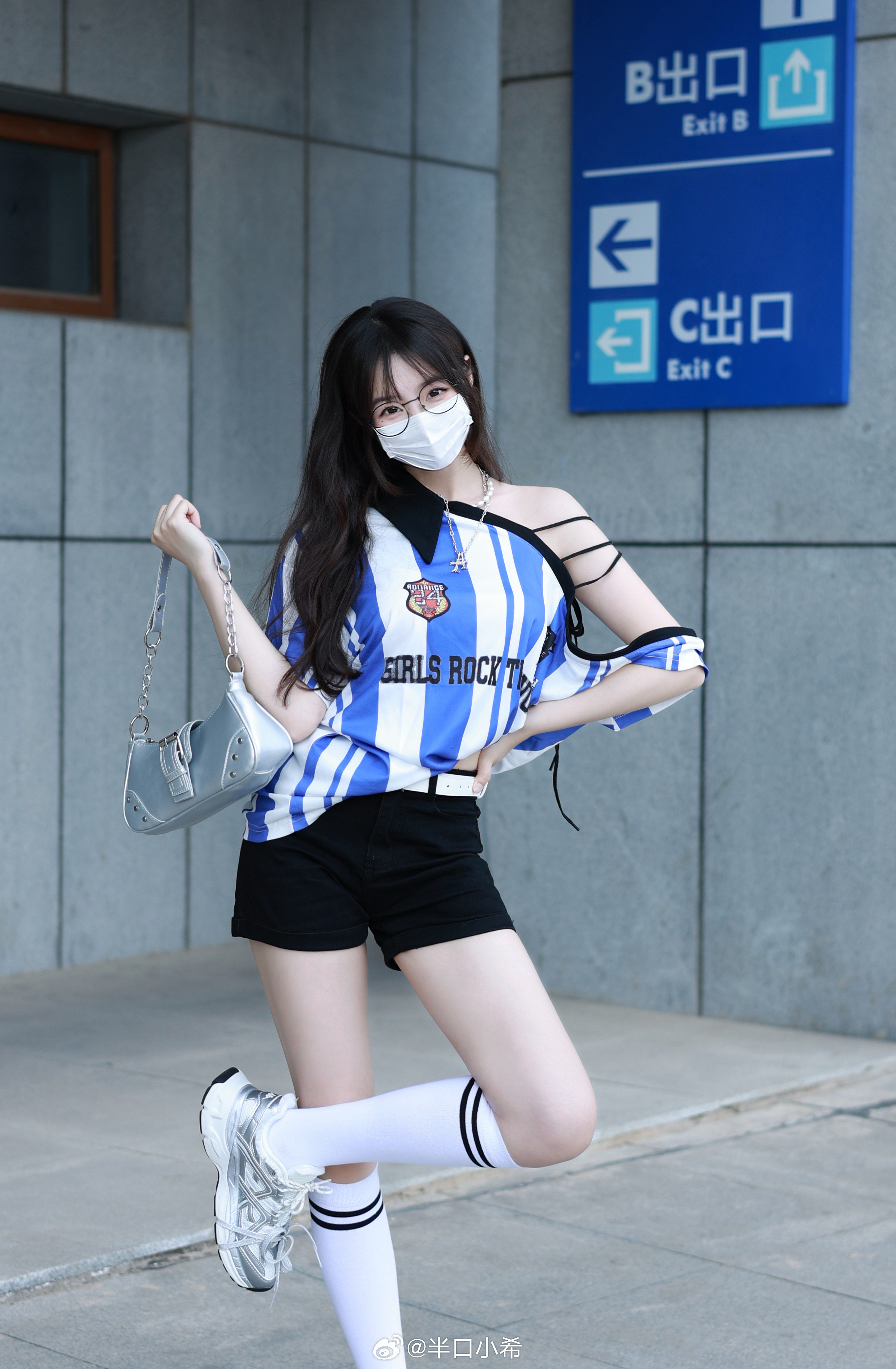 📘🦋🏧夏天不当辣妹当什么​​​