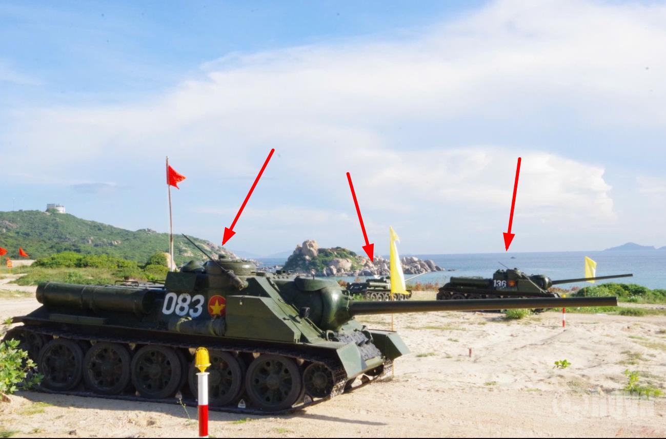 越南军队仍在使用的SU-100自行火炮，你按军队现役装备衡量，属于太老了，如果你