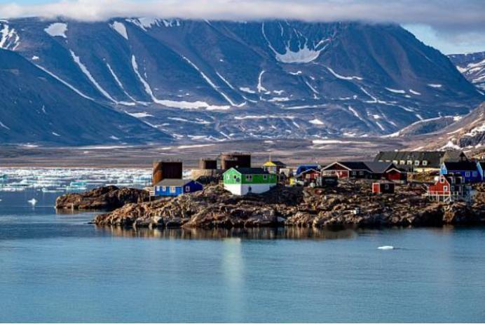 在格陵兰问题取得阶段性成果后，特朗普的注意力再次转向乌克兰。 据披露，他向乌