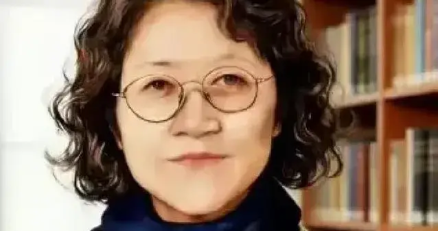 一个家庭, 若不想子女沦为底层人, 就需要母亲有以下4种远见