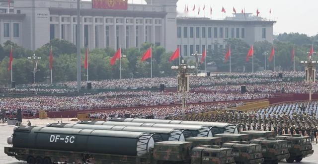 被反华专家忽悠惨了？特朗普态度反转，昔日智囊或遭边缘化！这帮反华专家在报告里绝