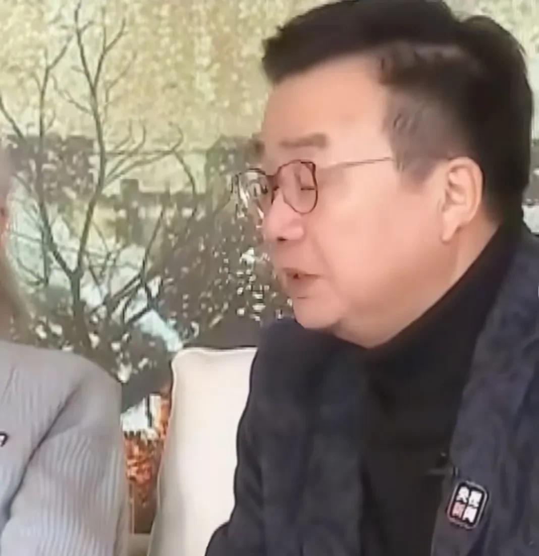 演员殷桃说：“当初我在接到《人世间》剧组的邀约，让我出演郑娟，我在看剧本时，就发