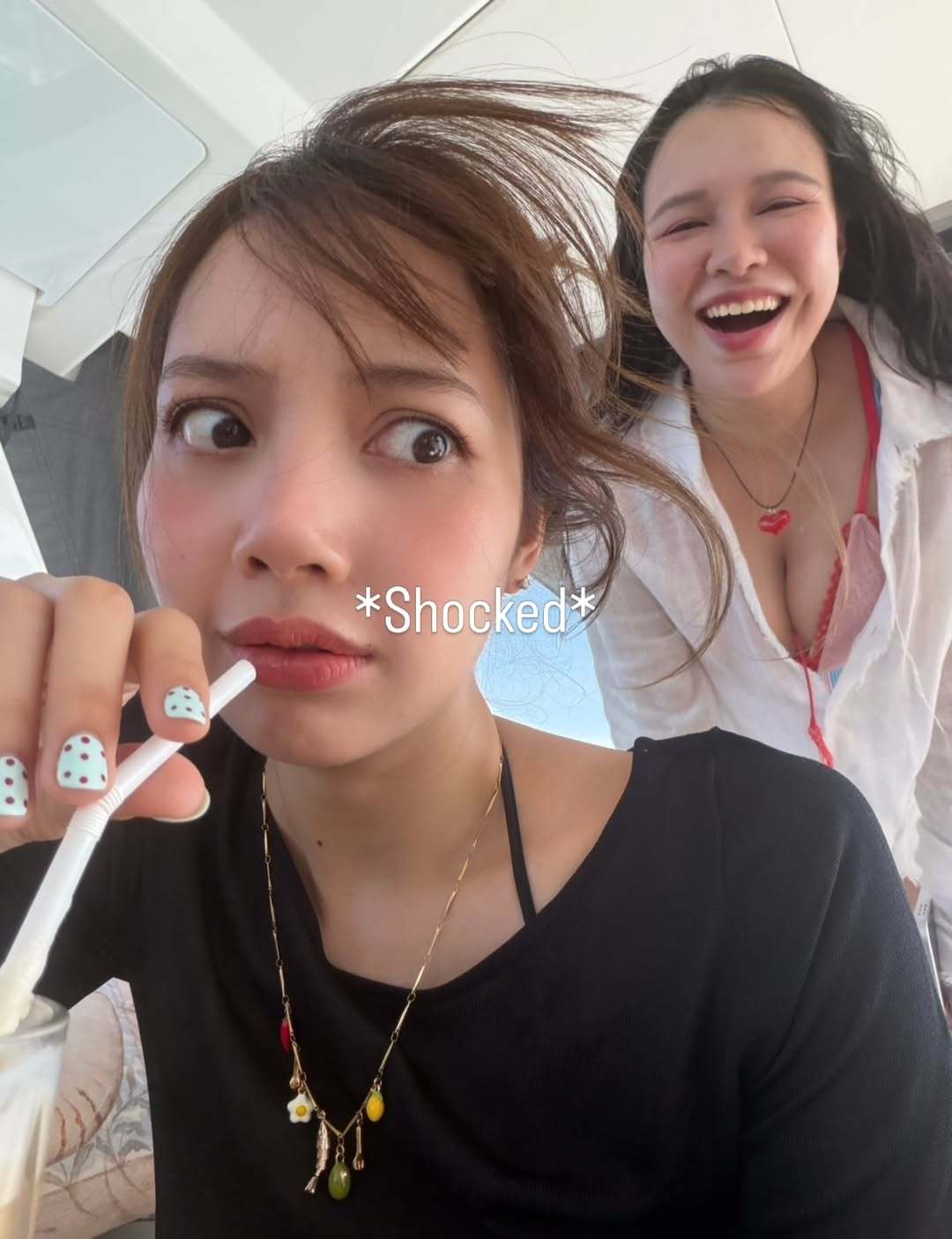 这个小Lisa的表情我真爆笑了哈哈哈哈🐥：我去！！！