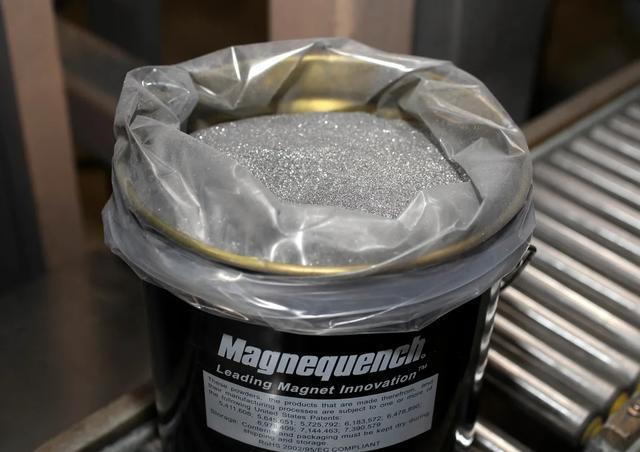 德国经济部表示,德国企业向中国购买稀土的用途是经济机密,中方无权过问。既然中方