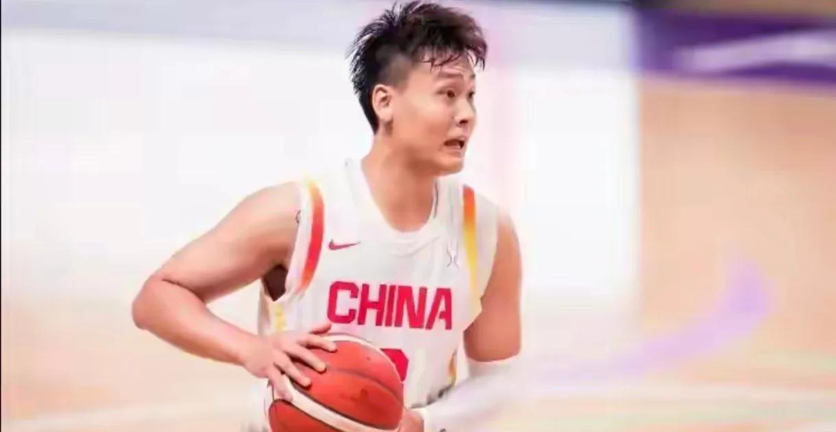中国男篮79-71韩国，成功晋级四强，胡金秋轻伤不下火线！本场比赛，中国队略有