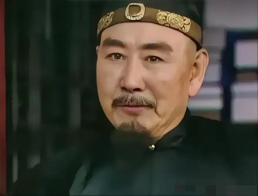 1722年，康熙驾崩，雍正无心守灵，回到雍王府。他打算今天就解决邬先生，问道：“