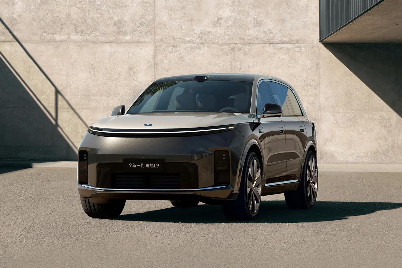 2月6日，李想在个人微博抛出重磅消息：全新一代理想L9携终极版本Livis登场，