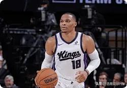 国王队14分惨败给凯尔特人，问题出在哪里？1、维斯布鲁克，作为首发控卫和经验