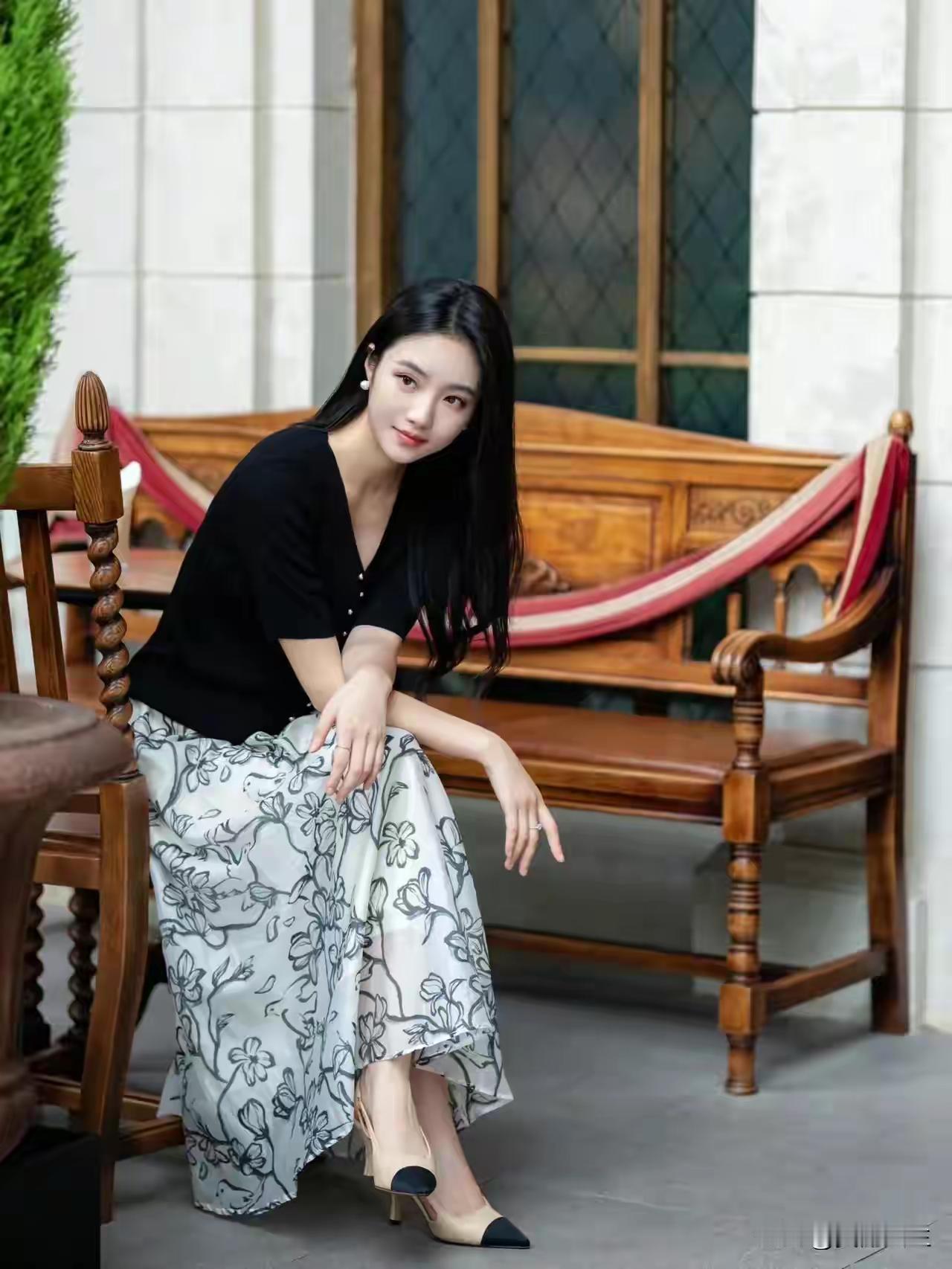 人生如梦，梦醒时分，方知一切都是过眼云烟。