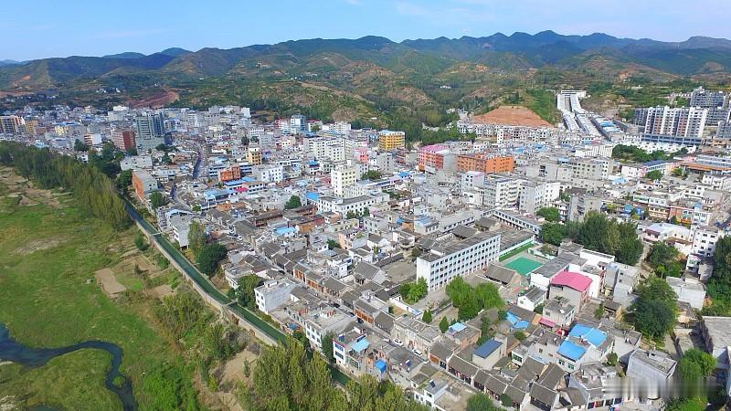 未来新房房价再便宜，哪怕是小县城的新房房价，也很难低于3000元。因为新房的成