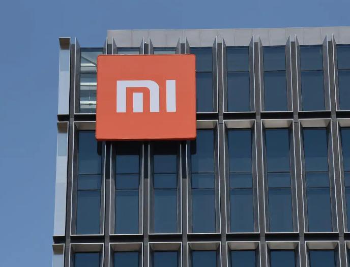 小米集团已于2026年1月22日委托独立经纪商，启动一项总额不超过25亿港元的B