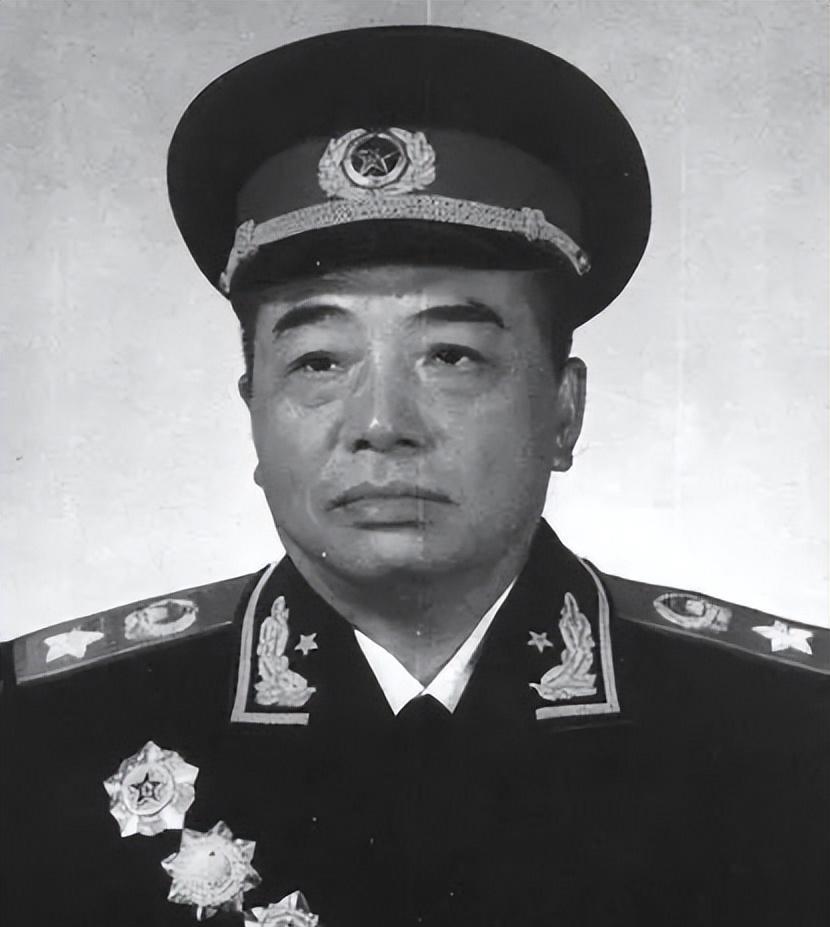 “我没长那样的骨头！”彭德怀元帅斩钉截铁：“如果你要我去讲假话，昧着良心、不顾事