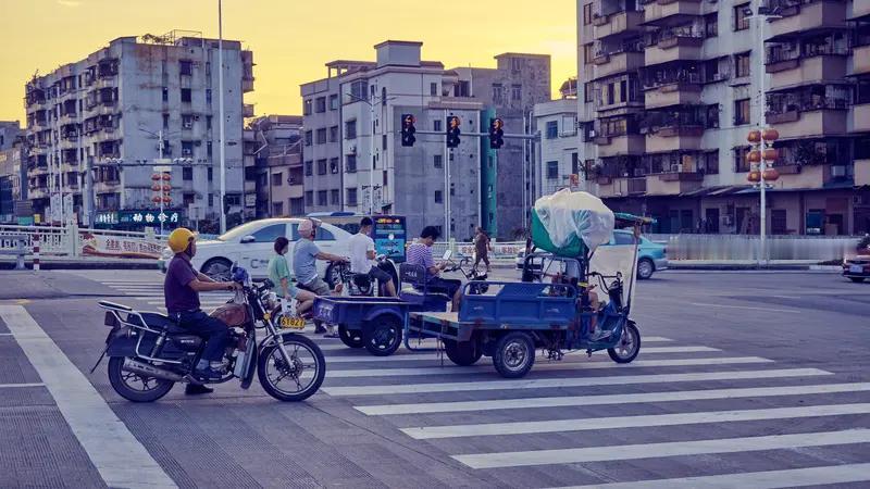 东莞这起交通事故索赔案太值得说道了。车主李某在2024年8月与王某车辆碰撞，交警