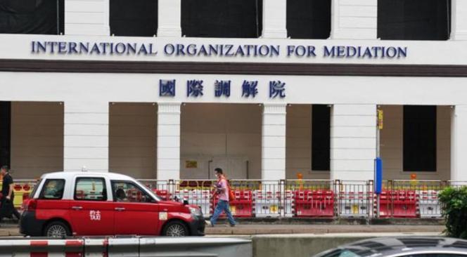 联合国秘书长现在可能盯着香港地图发愁了。中国牵头的国际调解院落地香港，六十国代表