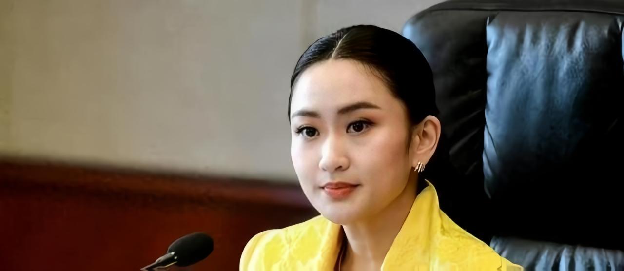 佩通坦的关键时刻，为泰党的希望与未知。那天是11月21日，对佩通坦来说，真的很