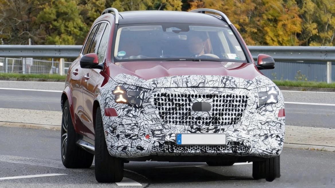 新款GLS谍照曝光这车灯太有活了，怎么又变成上下叠logo了我悟了，奔驰大G可能