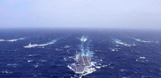 中国双航母突进西太，关岛家门口的“自由航行”打了谁的脸？<em>辽宁号</em>和山东<em>号</em>两支航