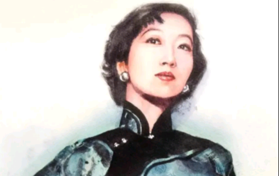 1995年，74岁张爱玲在美国出租屋内去世，尸体一周后才被发现。她一丝不挂地躺在