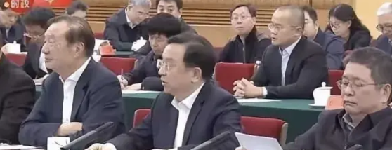 这次大会，该来的都来了，任总都来了，说实话，任总80多岁了还来参会，说明对华为的