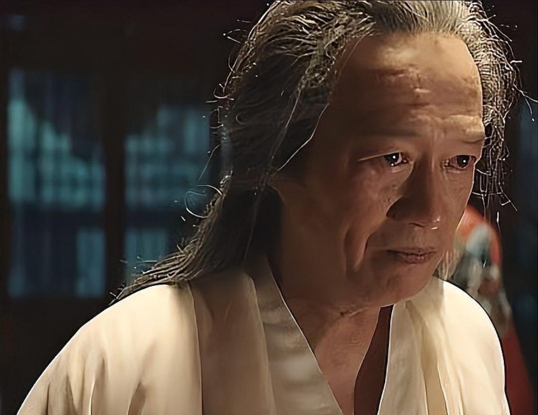 60岁高龄还能怀上龙凤胎？台湾老戏骨金士杰的育儿日常引发热议。近日，60岁的台