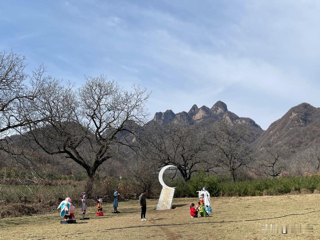 西镇吴山，宝鸡西部山区一处美丽的景点。西镇吴山是中国五大镇山之一