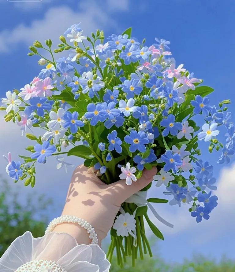 心理学研究早有结论：迷恋最多持续4个月，超过这个时间还没主动对你好，大概率不