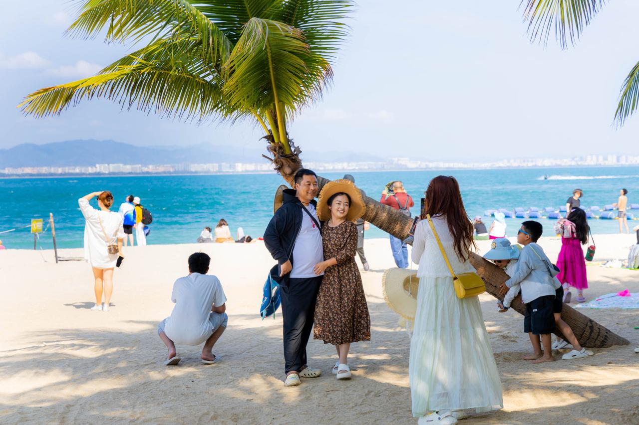 如果来西岛只玩沙滩和水上项目，你至少错过了一半的美好。从渔村东门进去，沿着临海路