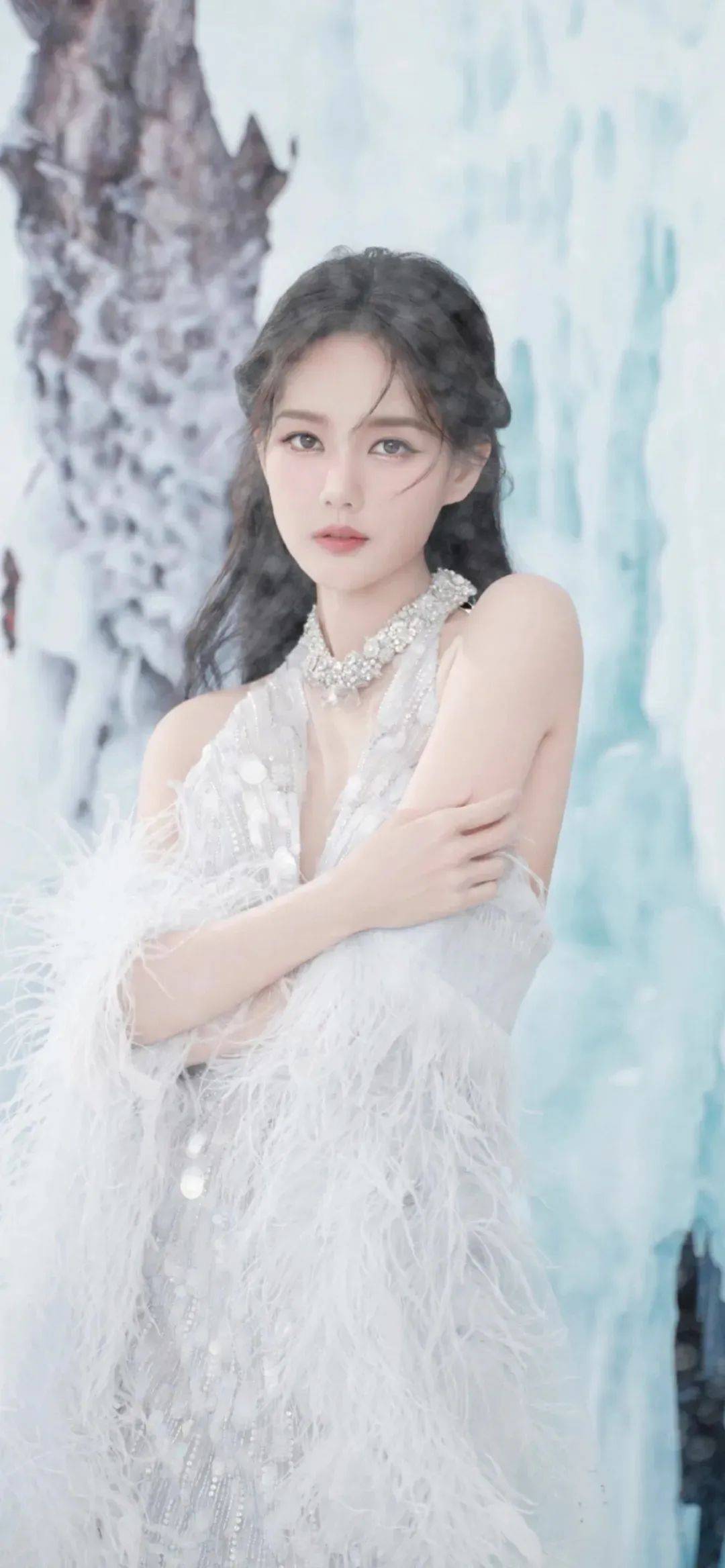 李一桐｜绝美露背仙女，怎么可以这么美~