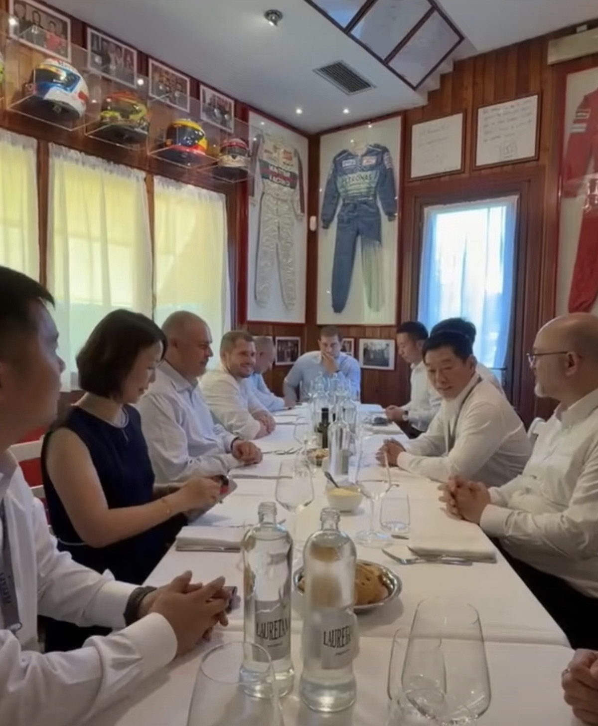 长城汽车的含金量怎么样！不用多想，魏建军跟法拉利高层共餐，就知道长城汽车的实力了。魏建军在意大利考察