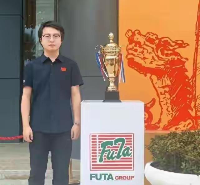 越南棋手赖理兄在世界大赛上的胜利，应该是一次偶然。在越南国内举办的中国象棋国际