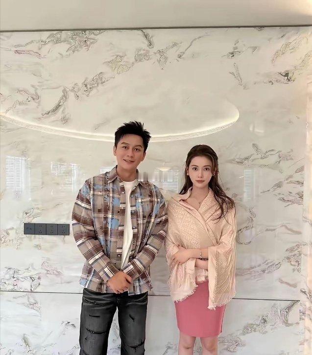 李晨身边这个美女是谁啊，也太好看了吧​​​