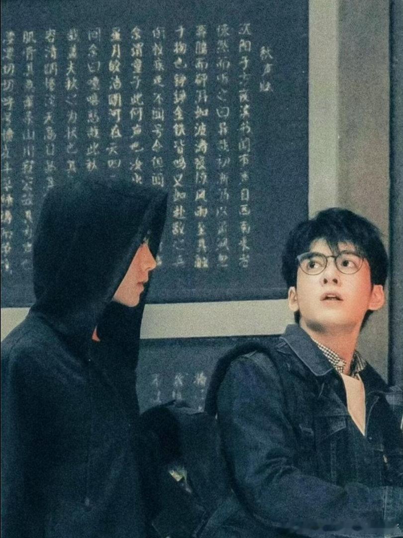张起灵吴邪线下同框了顾安言×月尘武汉线下同框！张起灵和吴邪终于奔现，十年之约的售