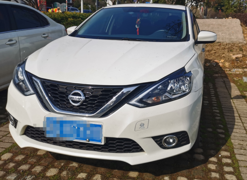 轩逸用车感受，很多人说轩逸1.6L自吸动力不强，我开了这么久，感觉只要油门踩得好