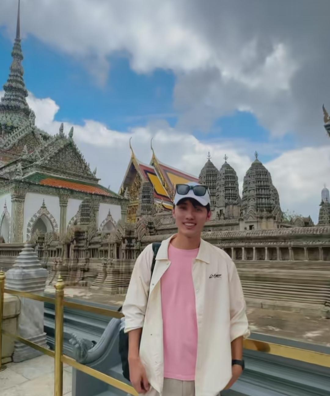 鹏鹏好不容易趁着国庆假期去泰国旅游，正玩得开心，没想到评论区担心了。“鹏啊，你