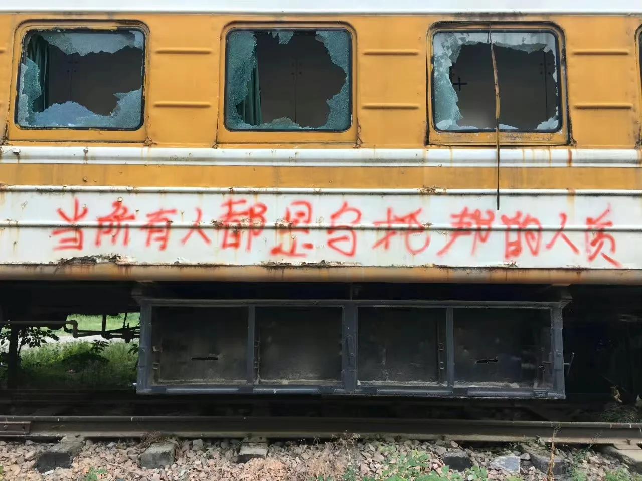 “嫉妒你”的人，才会有这4个表现1、看见你过得好，对方就不舒服你工作好，收入