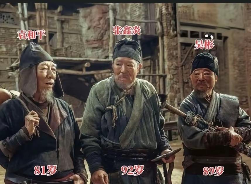 看完《镖人》，我从头到尾只想到了这一件事，那就是还有谁能在吴京之后接力功