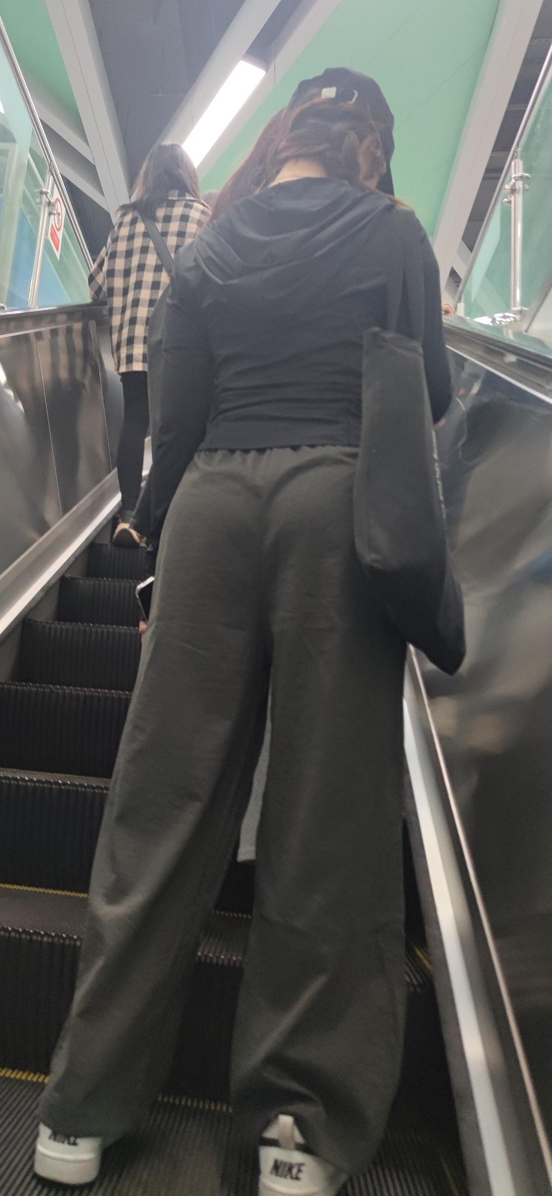 你见过美女身材好的背影多吗什么样的美女才是最美的