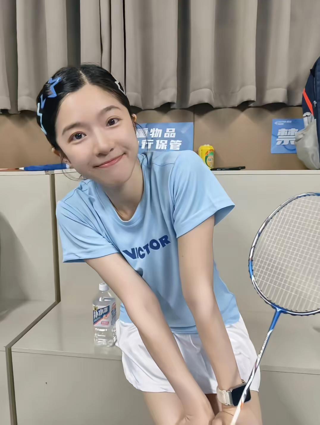 等我回来打球吗我给你带水😜羽毛球搭子打羽毛球女生甜妹羽毛球混双