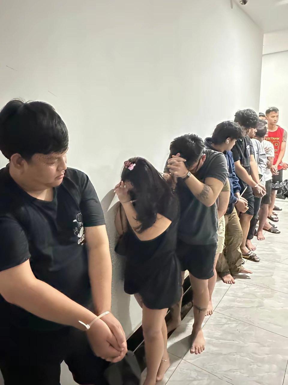 柬埔寨波贝的一个大型园区被端，警方逮捕大批涉案人员