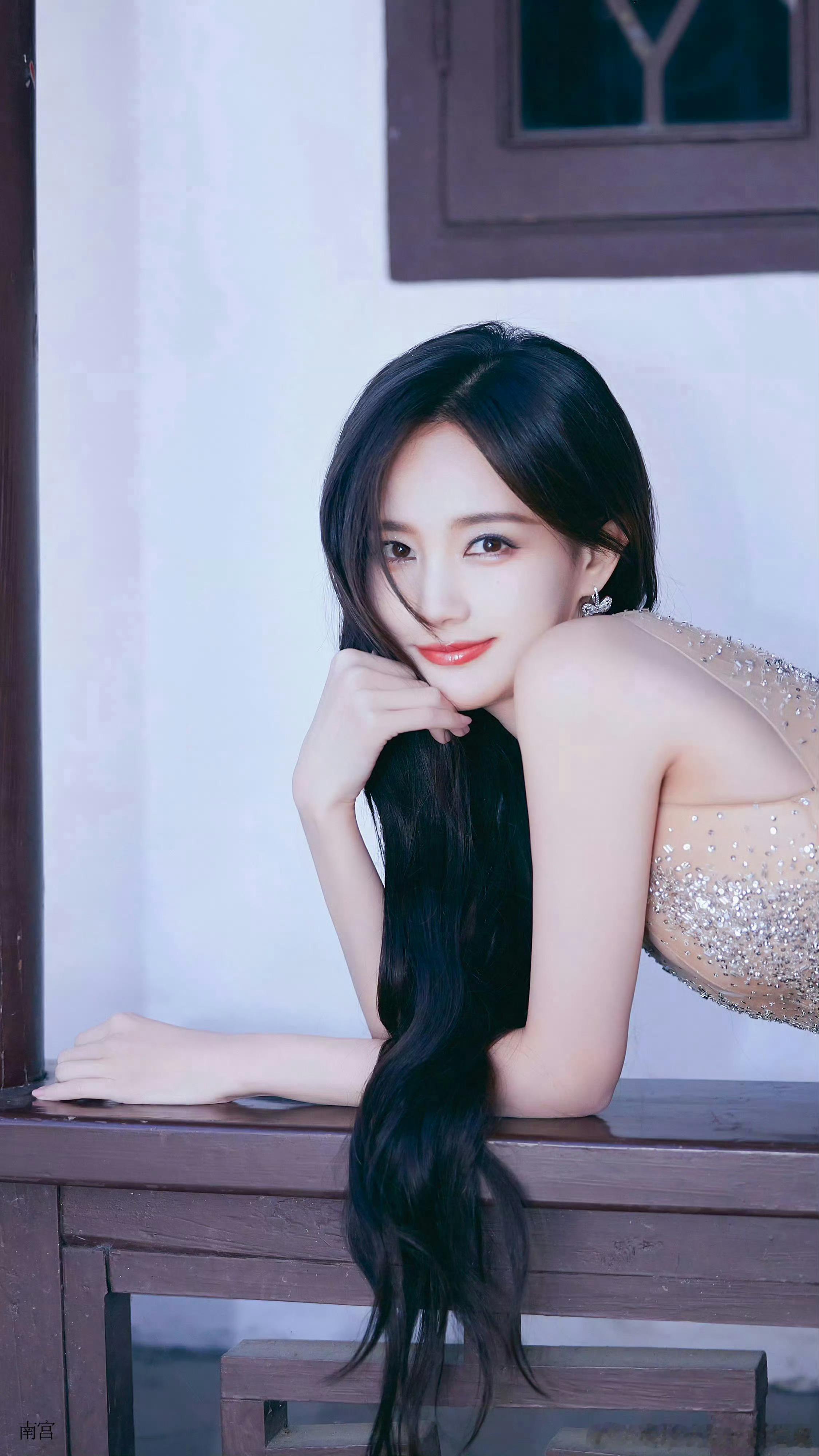 李一桐抹胸裙桐妹七夕快乐💕