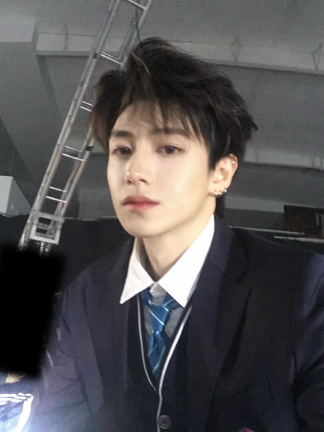 1301如果自己不想积极认真的生活，不管得到什么样的回答都没有用。——东野圭吾《