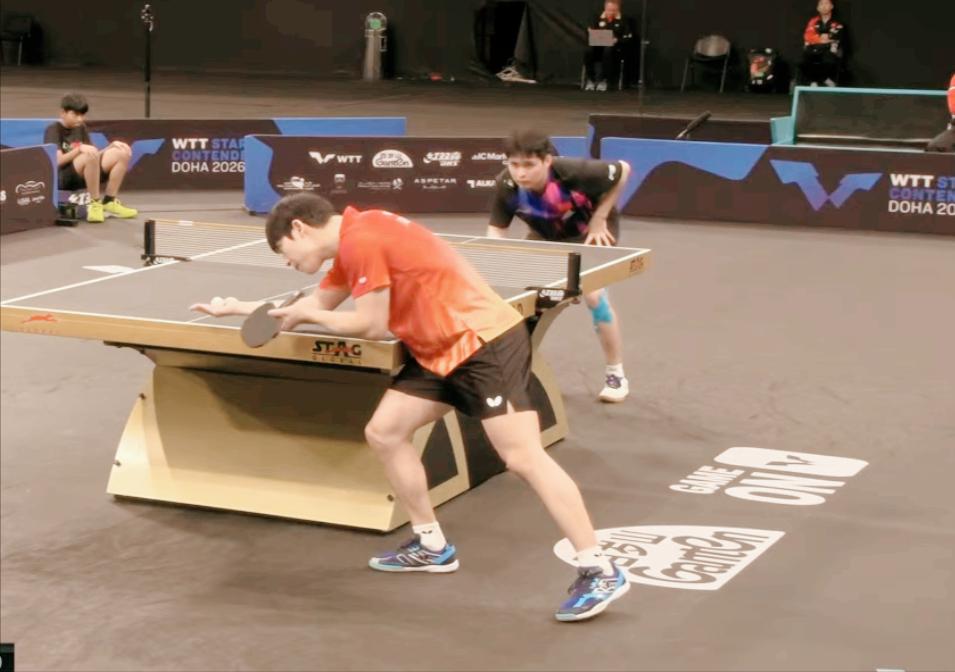 我去！林诗栋咋回事？被韩国朴康贤13:11逆转了。第一局石头打的还不错