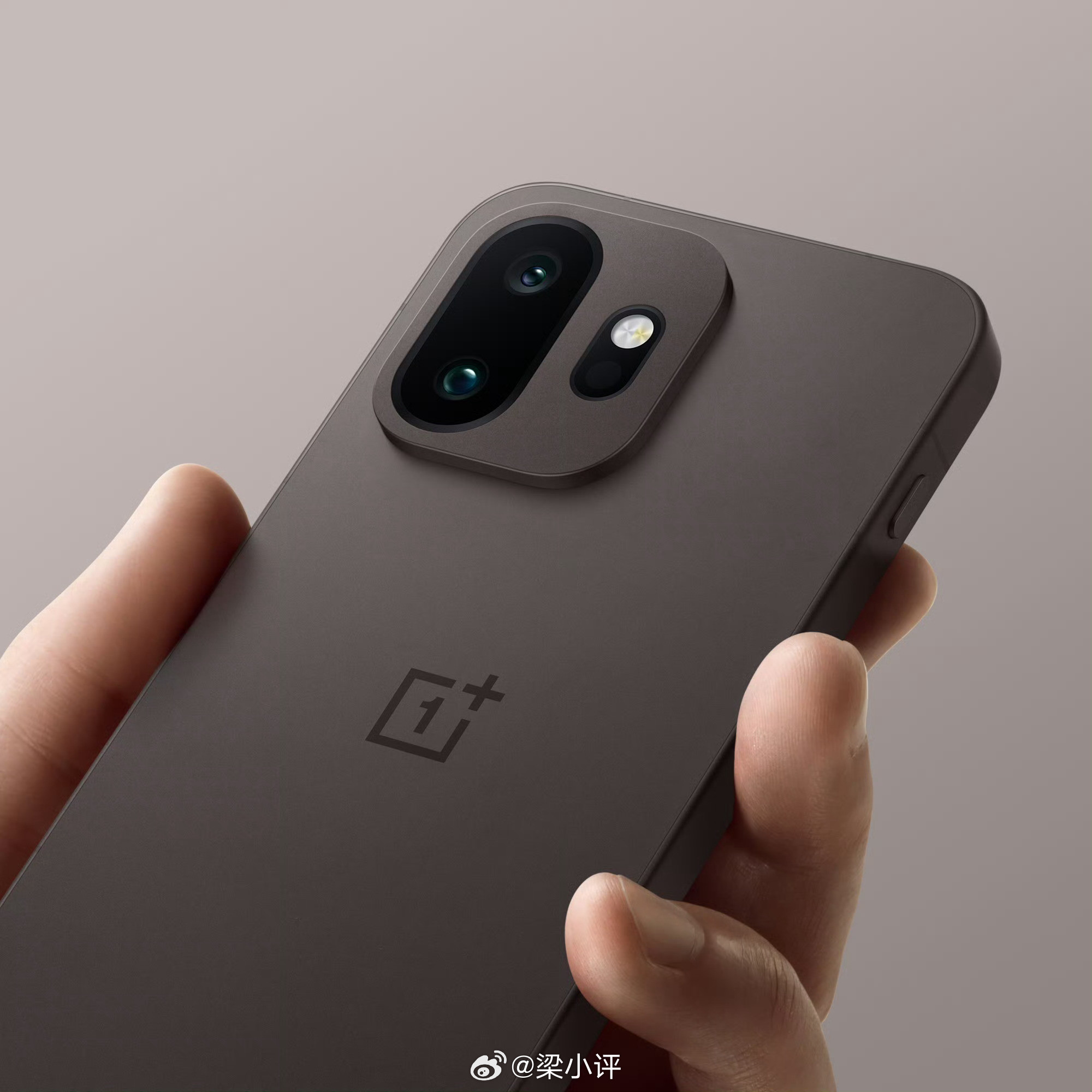 一加15T快发布了，配置都曝光的差不多了，比一加13T全面升级，全新小屏真香旗舰