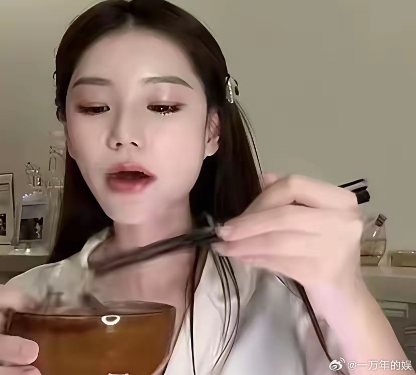 比嗓门大更厉害的是握底牌张兰这次遇上了高段位对手马筱梅不吵不闹，只靠一场娘家满月