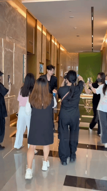 原来是颖儿封印了付辛博的高大帅气，以前付辛博和颖儿在一起的时候，真的没觉得付辛博