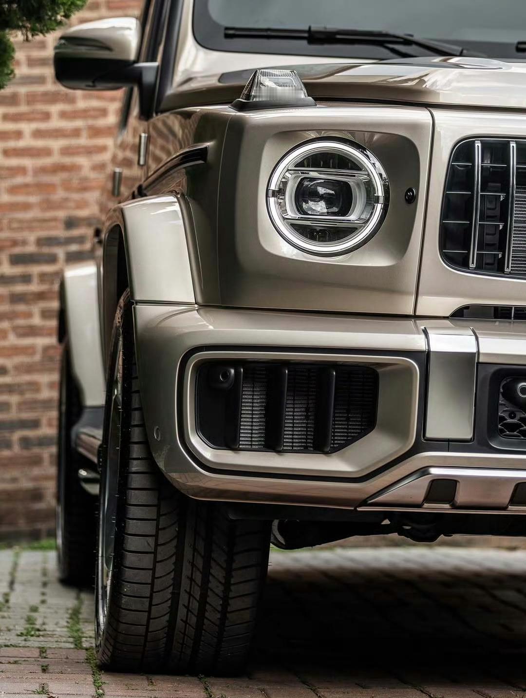 梅赛德斯–AMGG63